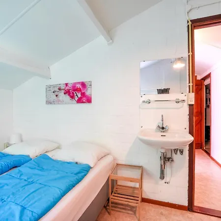 In With Forest, Cleaning Included Holiday home