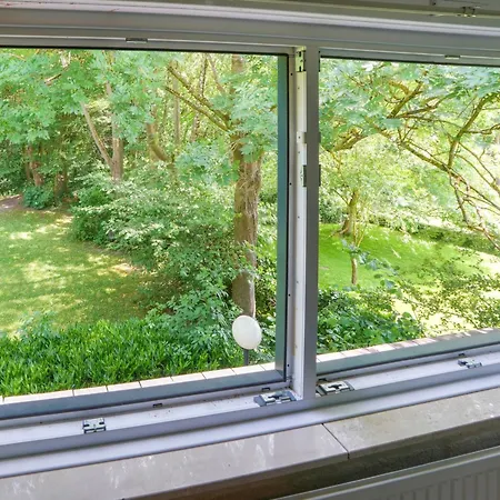 In With Forest, Cleaning Included Ulestraten
